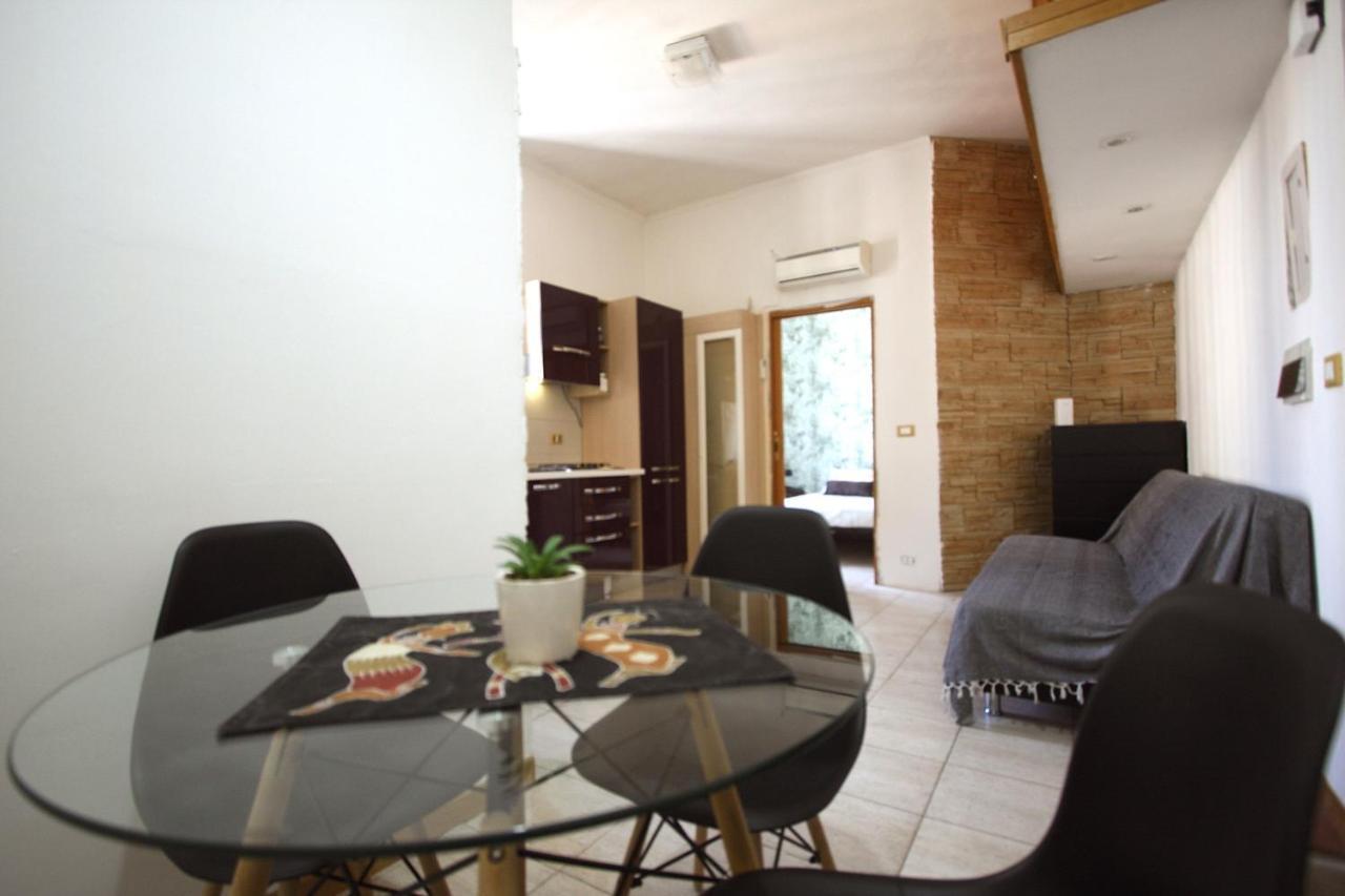 דירות רומא San Giovanni Holiday House מראה חיצוני תמונה